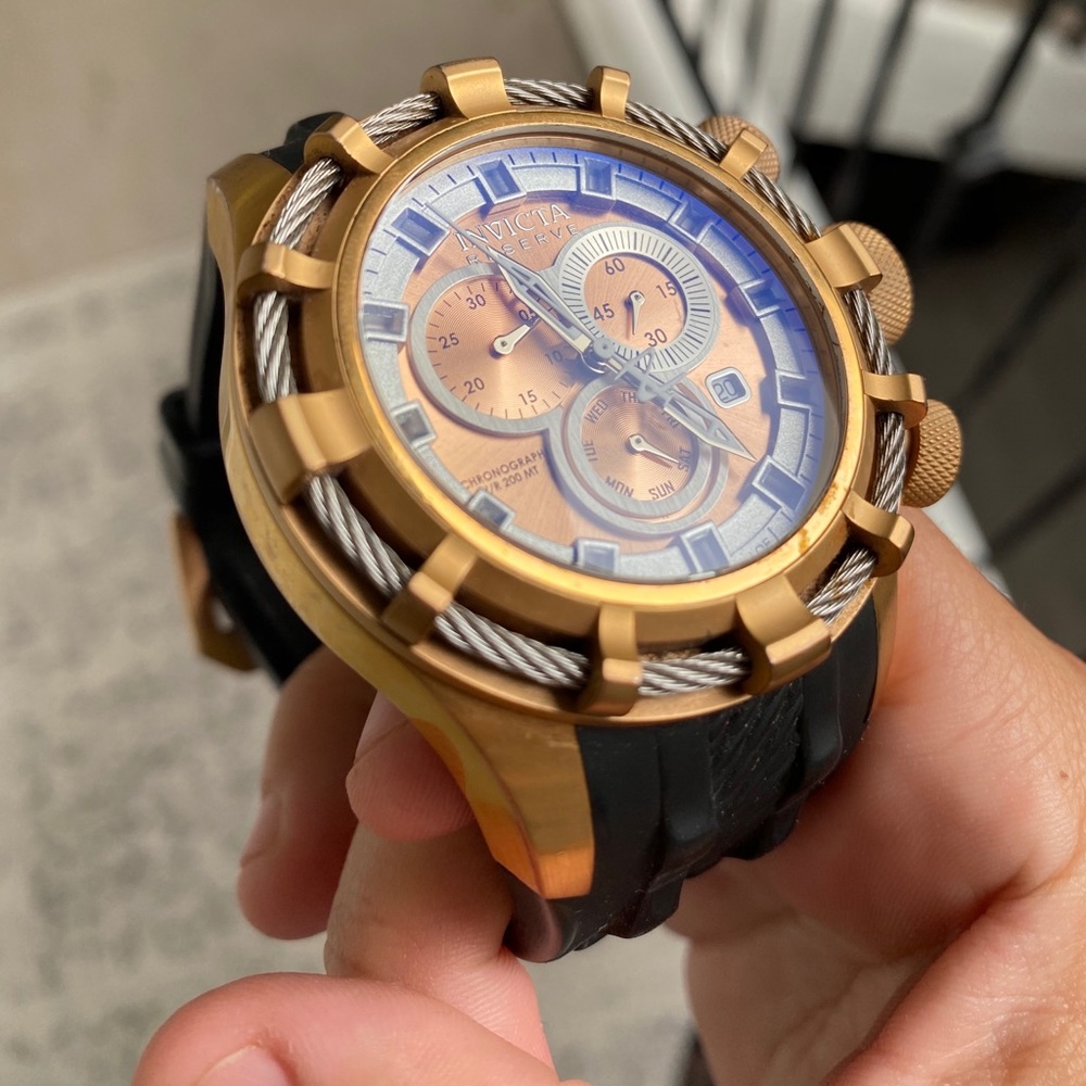 Men’s invicta bolt reserve watch